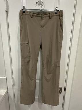 REI Cargo Hiking Pants Size 4 Petite Tan Stretch Outdoor Quick Dry